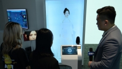 Người ảo AI lần đầu trò chuyện tại triển lãm VIIE 2023
