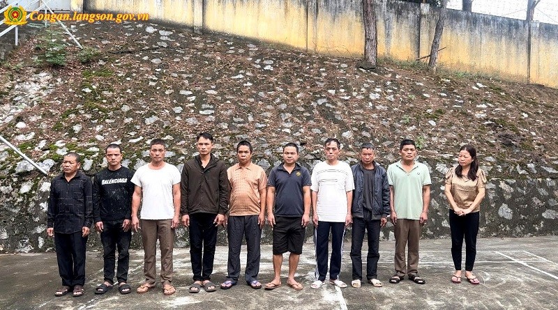 Cơ quan Cảnh sát điều tra Công an huyện Văn Lãng khởi tố 10 đối tượng về hành vi đánh bạc và tổ chức đánh bạc