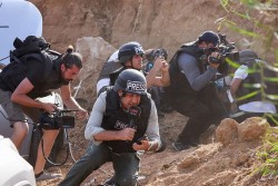 Hiểm nguy rình rập của các nhà báo tác nghiệp tại Dải Gaza
