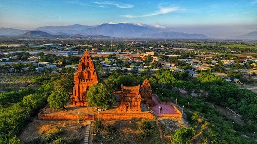 Ninh Thuận là địa phương có nhiều tiềm năng, lợi thế; văn hóa, sản vật và tài nguyên thiên nhiên độc đáo, khác biệt. (Ảnh, nguồn: ninh thuận.gov.vn)