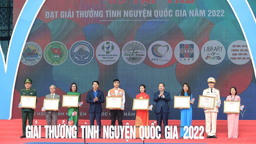 Lễ trao giải thưởng Tình nguyện quốc gia năm 2022