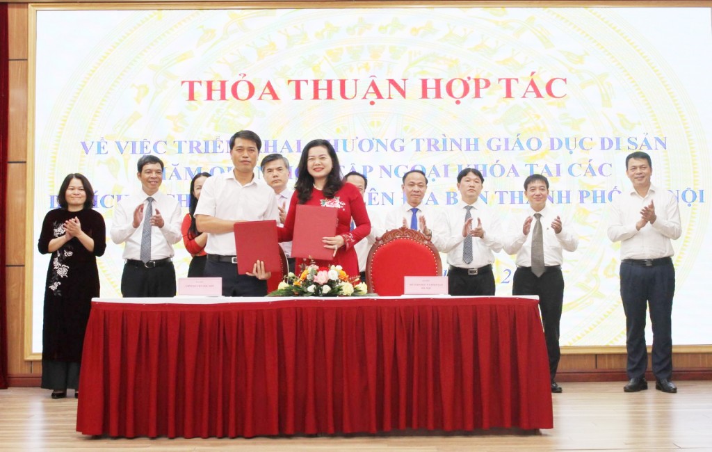 Hợp tác giáo dục truyền thống cho học sinh qua di sản văn hóa