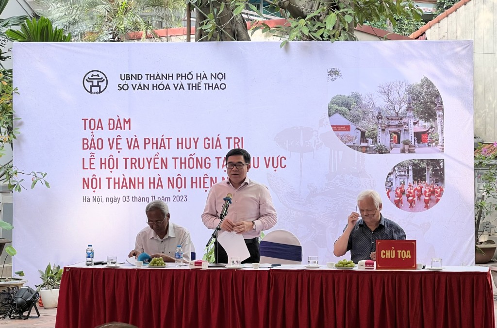 Đồng chí Đỗ Đình Hồng - Giám đốc Sở Văn hóa và Thể thao Hà Nội phát biểu tại buổi tọa đàm
