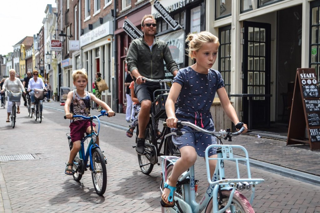 Người Hà Lan rất thích đi xe đạp (Ảnh: Vox)