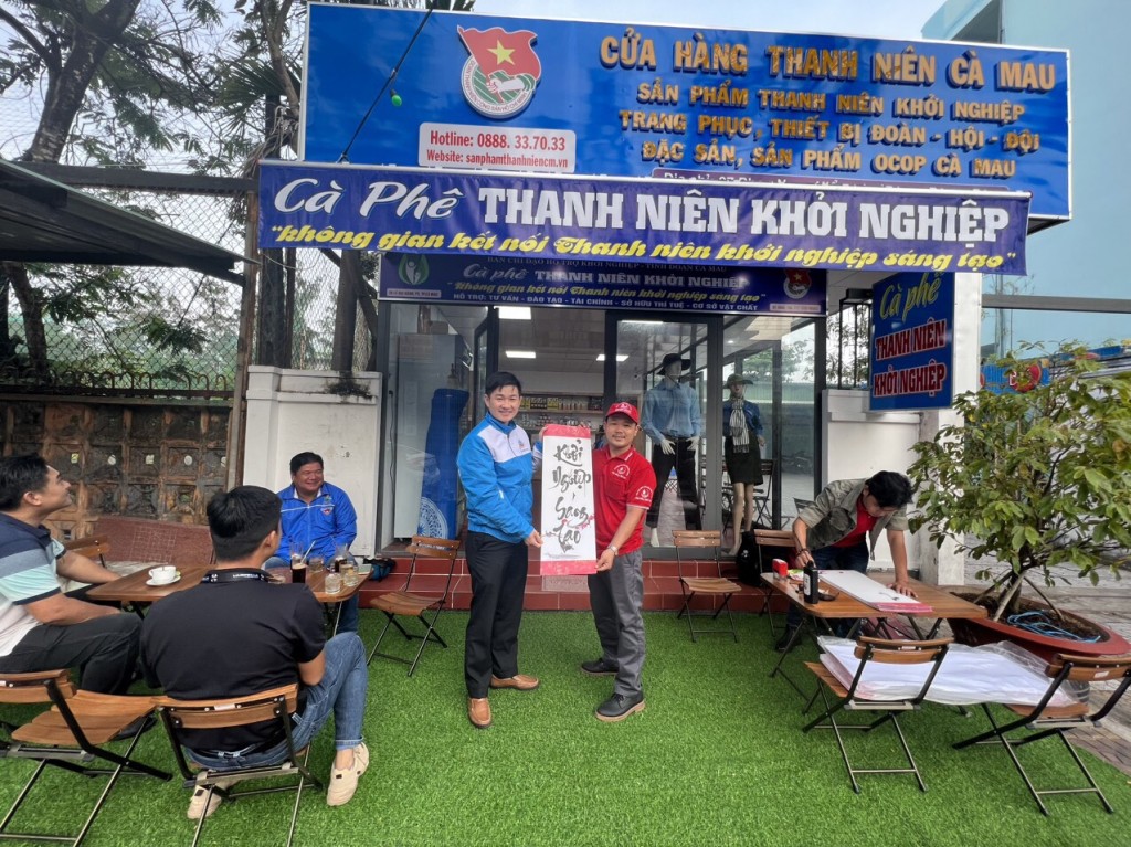 Đoàn viên tham gia Cà phê kết nối CLB Doanh nghiệp tỉnh Cà Mau