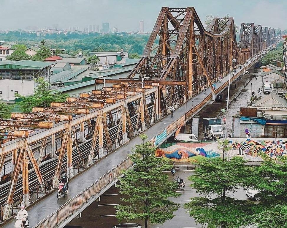 Cầu Long Biên nhìn từ trên cao