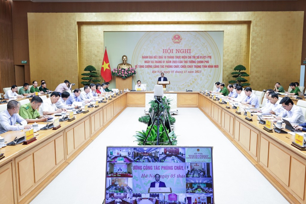 Thủ tướng chủ trì Hội nghị trực tuyến toàn quốc về công tác phòng cháy, chữa cháy - Ảnh: VGP/Nhật Bắc