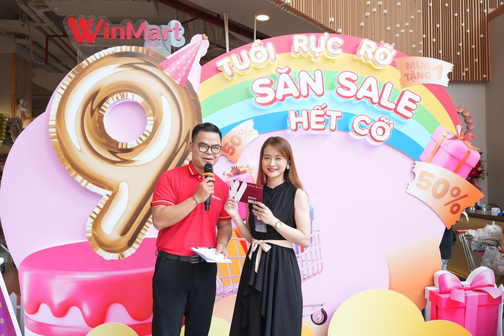 Rất nhiều WIN Voucher mua sắm trị giá 100.000đ, 200.000đ đã được trao tay các khách hàng may mắn trả lời đúng câu hỏi