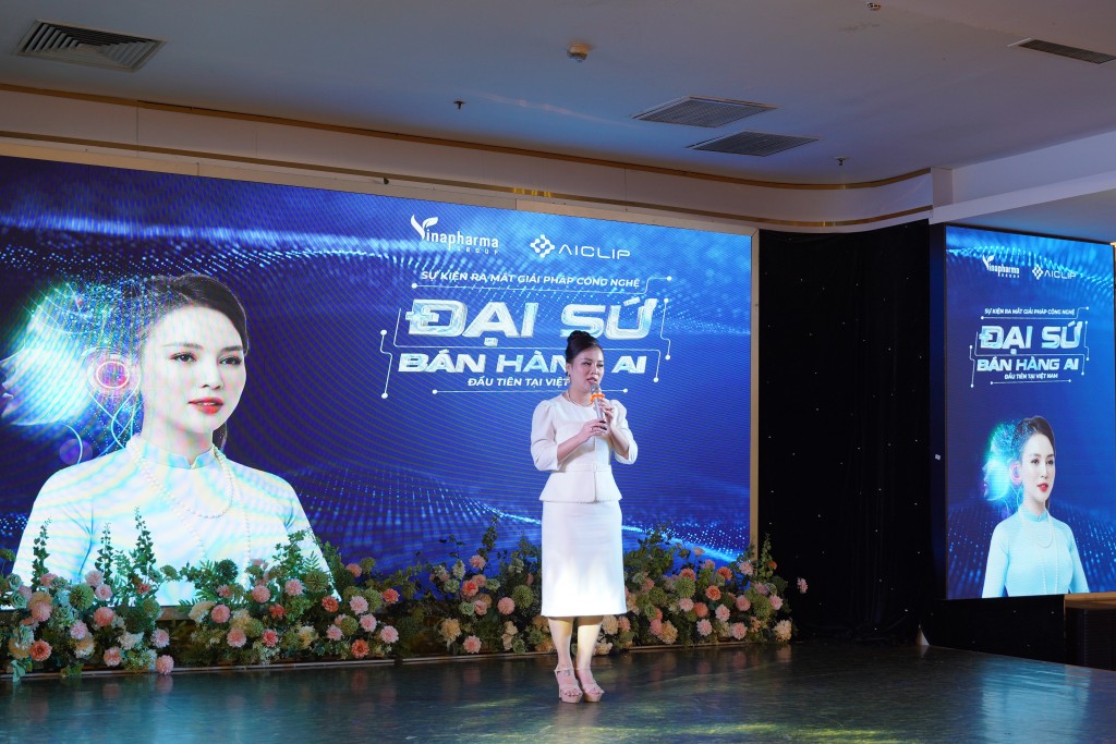 Bà Nguyễn Thị Diễm Hằng - Phó Chủ tịch HĐQT Công ty Cổ phần Dược phẩm Vinapharma Group chia sẻ về đại sứ bán hàng AI