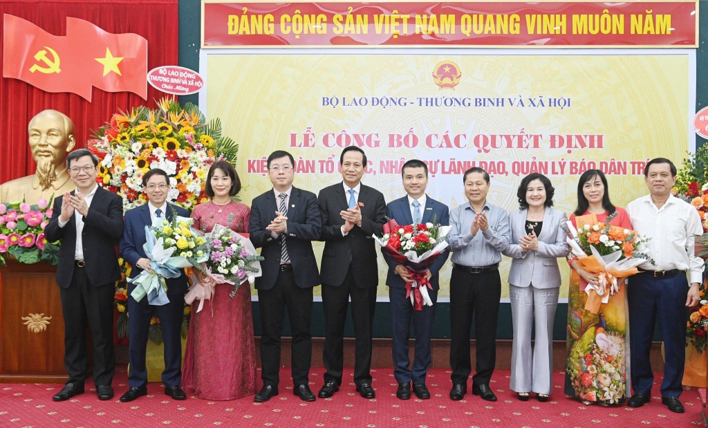 Thực hiện sứ mệnh cao cả, là hiện thân của nhân ái, tình người