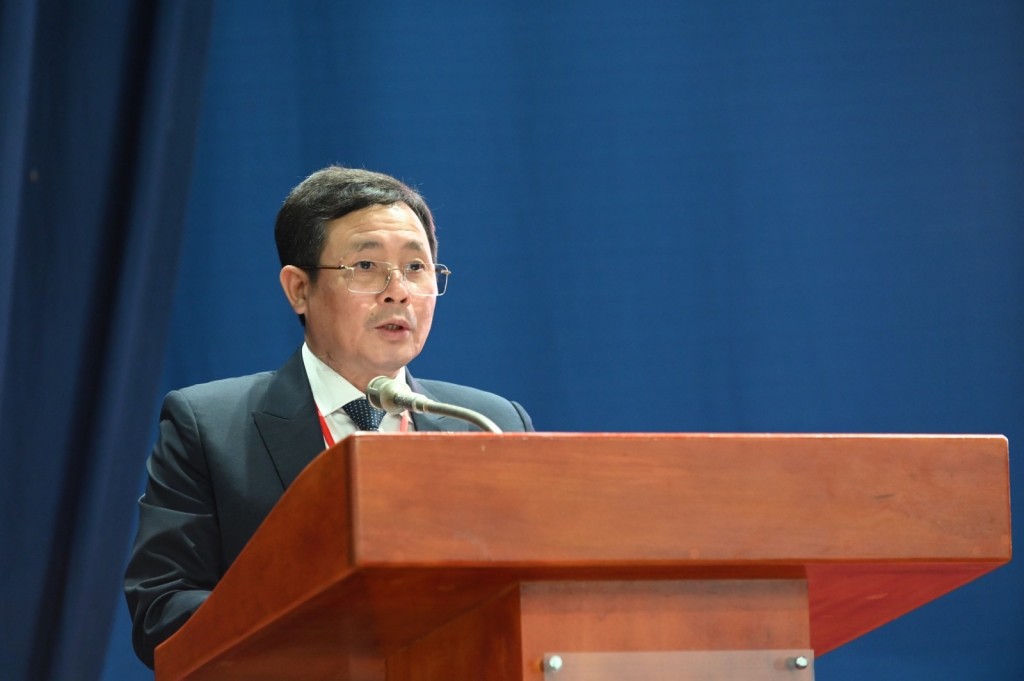Phó Chủ tịch HĐND tỉnh Long An Mai Văn Nhiều  phát biểu tại Hội nghị