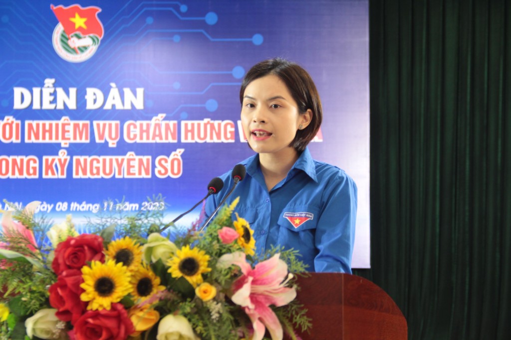 Bạn Nguyễn Thị Phương Dung, Đoàn Thanh niên Đai học Bách khoa Hà Nội  