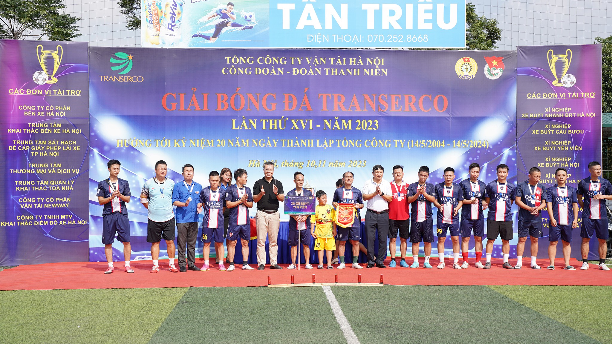 Đội bóng Xí nghiệp Xe buýt Yên Viên giành vị trí Á quân mùa giải năm 2023