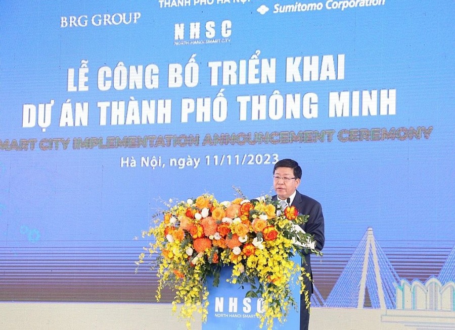 Phó Chủ tịch UBND thành phố Dương Đức Tuấn phát biểu.