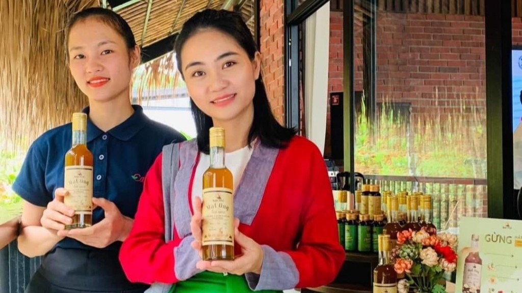 Bài 3: Những người trẻ khiến “đất cằn nở hoa”