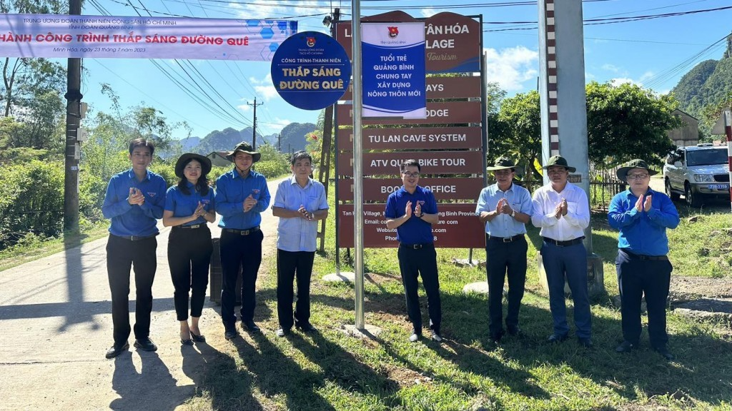 Công trình thắp sáng đường quê của các cấp bộ Đoàn góp phần xây dựng Nông thôn mới