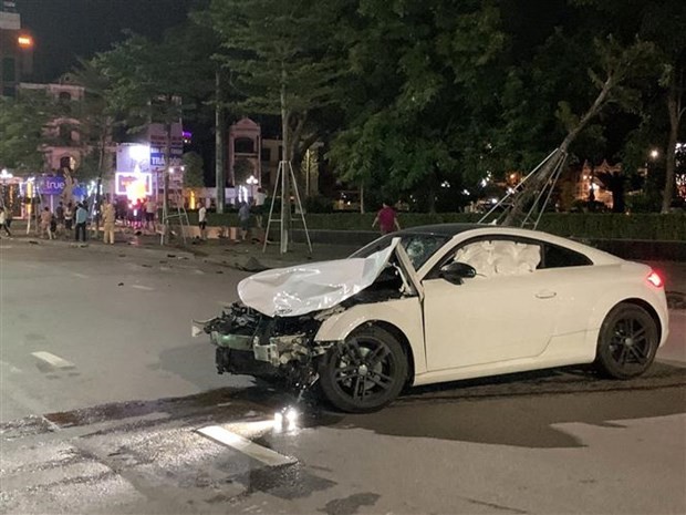 Chiếc xe gây tai nạn do Nguyễn Đức Thịnh điều khiển