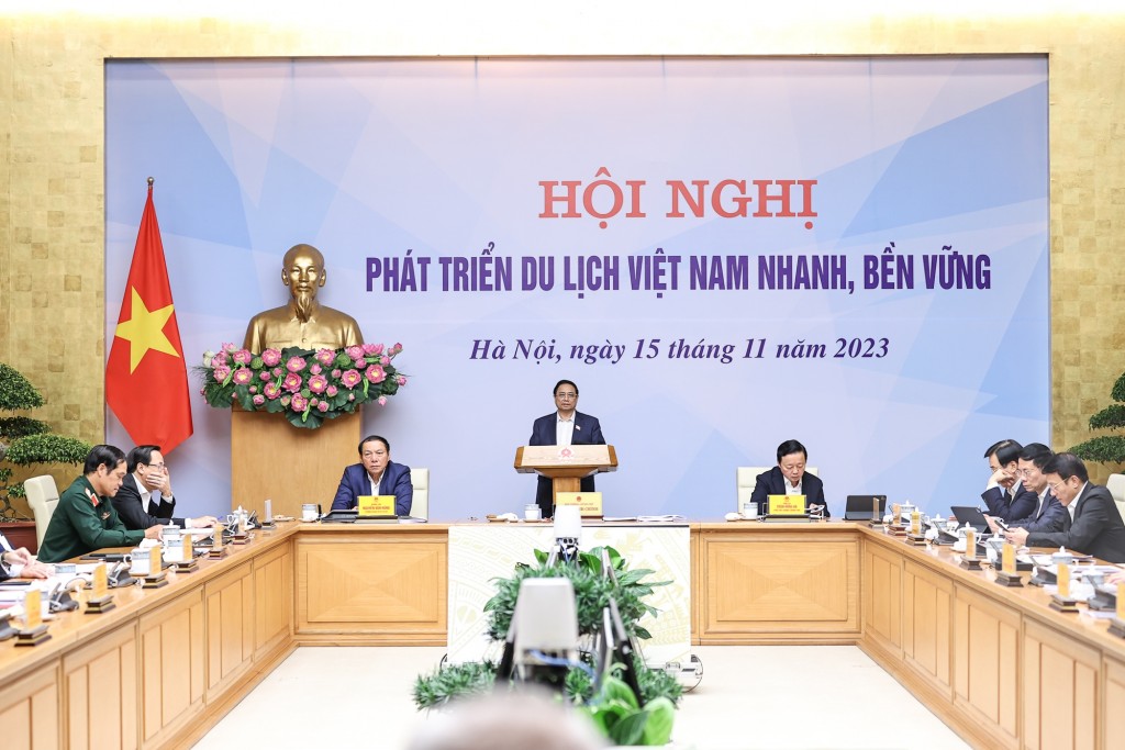 Thủ tướng nêu một số nhiệm vụ, giải pháp phát triển du lịch trong thời gian tới - Ảnh: VGP/Nhật Bắc