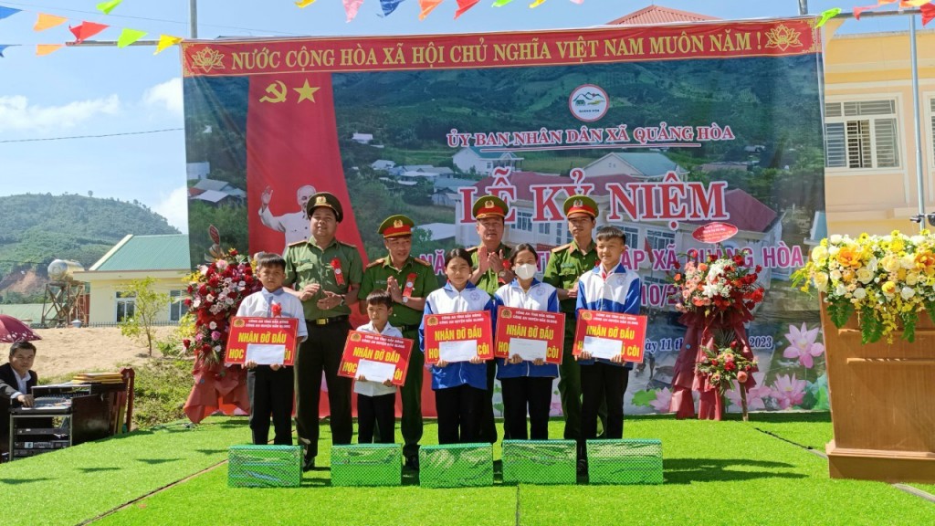 Công an Đắk Nông xây nhà tình nghĩa, nhận đỡ đầu trẻ mồ côi