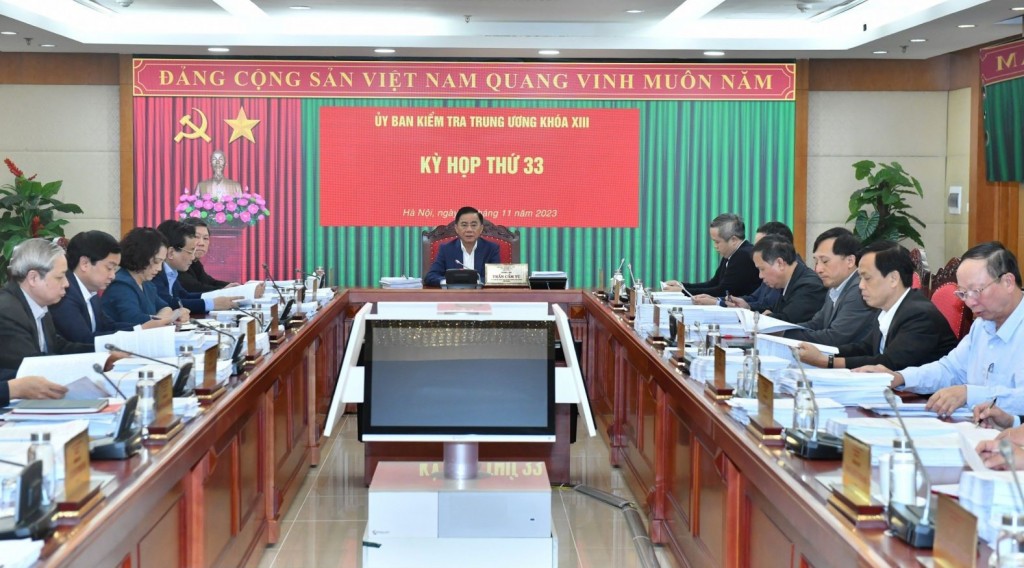 UBKT Trung ương yêu cầu Ban Thường vụ Tỉnh ủy Quảng Nam chỉ đạo kiểm điểm, xem xét, xử lý kỷ luật các tổ chức đảng và đảng viên có liên quan, báo cáo kết quả về UBKT Trung ương.