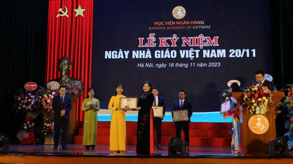 Học viện Ngân hàng tri ân thầy cô nhân ngày Nhà giáo Việt Nam