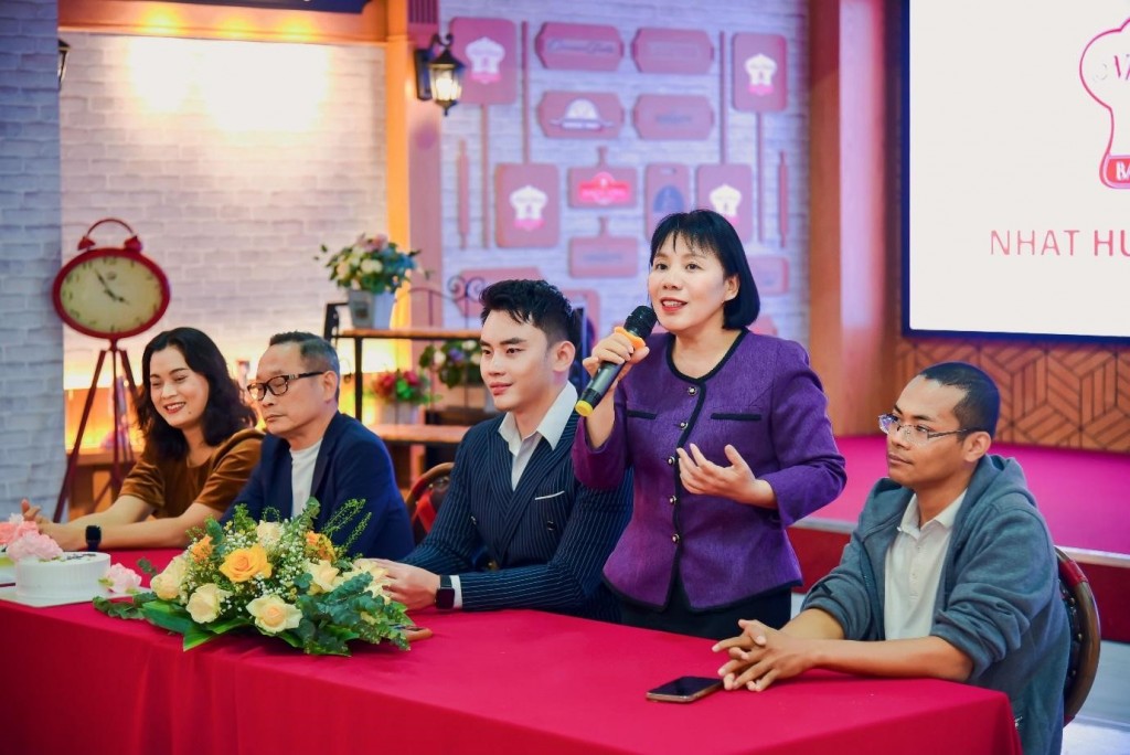 Bà Vũ Thị Hoài Sơn - CEO Nhất Hương chia sẻ những tâm huyết về chiến dịch “Bánh kem kết nối”
