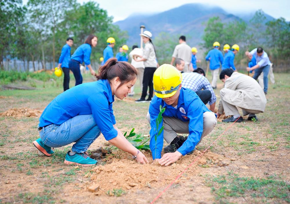 Bài 2: Loay hoay tìm nhân tài