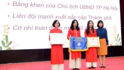 Tiểu học Vĩnh Tuy vinh dự đón nhận bằng khen của UBND TP Hà Nội