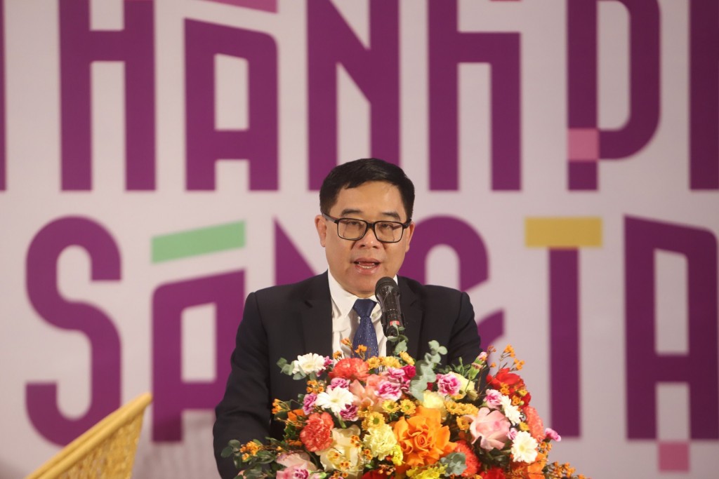 Giám đốc Sở Văn hóa và Thể thao Hà Nội Đỗ Đình Hồng phát biểu tại buổi tọa đàm