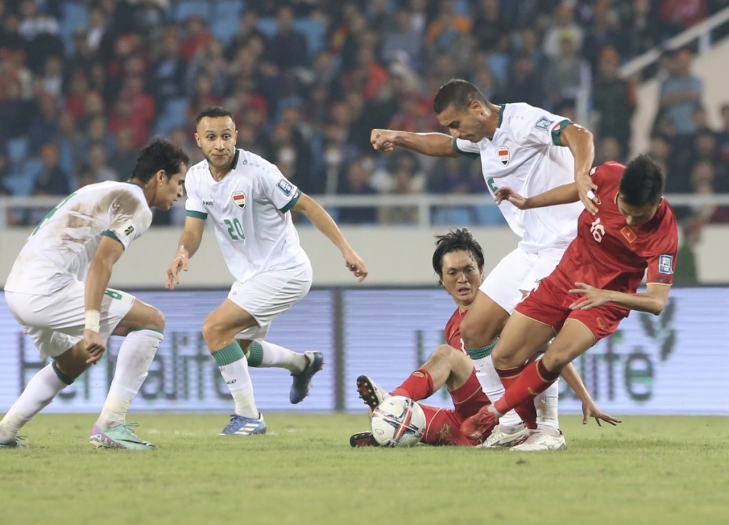 Tuyển Việt Nam thua đáng tiếc trước Đội tuyển Iraq ở phút 90+7