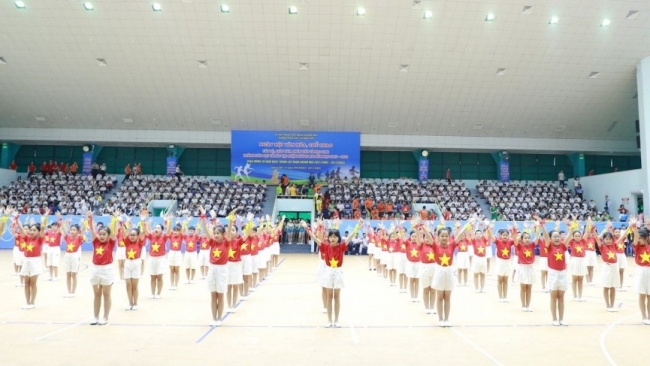 Nhiều hoạt động chào mừng kỷ niệm 20 năm thành lập quận Hoàng Mai