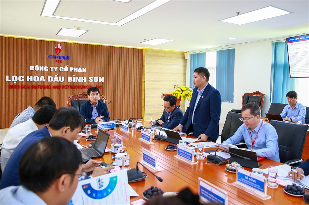 Tổng Giám đốc BSR Bùi Ngọc Dương báo cáo về tình hình thực hiện nhiệm vụ SXKD năm 2023 và triển khai kế hoạch năm 2024