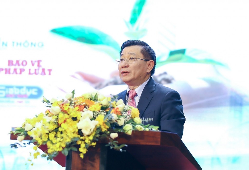 PGS.TS Hoàng Anh Huy - Hiệu trưởng trường Đại học Tài nguyên và Môi trường Hà Nội phát biểu tại buổi Lễ