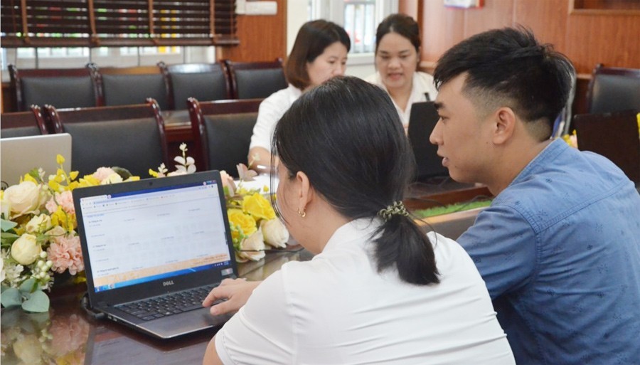 Tất cả các trường học ở Hà Nội, bao gồm cả tư thục sẽ tuyển sinh trực tuyến từ năm học 2024 - 2025