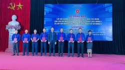 Lớp học thắt chặt tình đoàn kết Việt - Lào