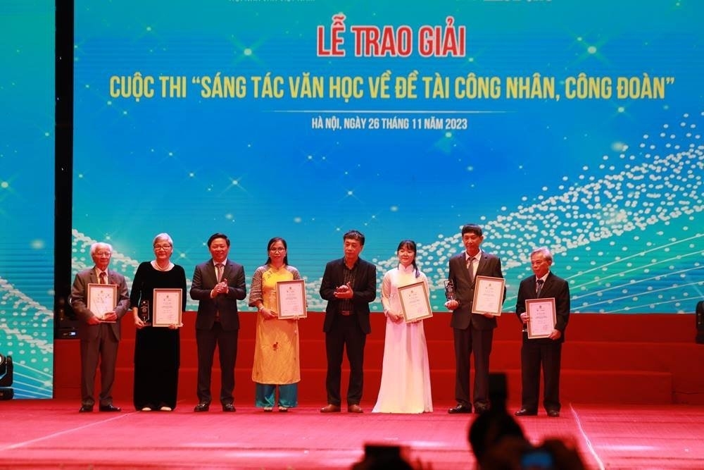 Khơi lại mạch ngầm dòng chảy văn học về người lao động