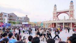 Hàng nghìn người đắm chìm trong văn hóa Hàn Quốc tại lễ hội “K-Day in K-Town”