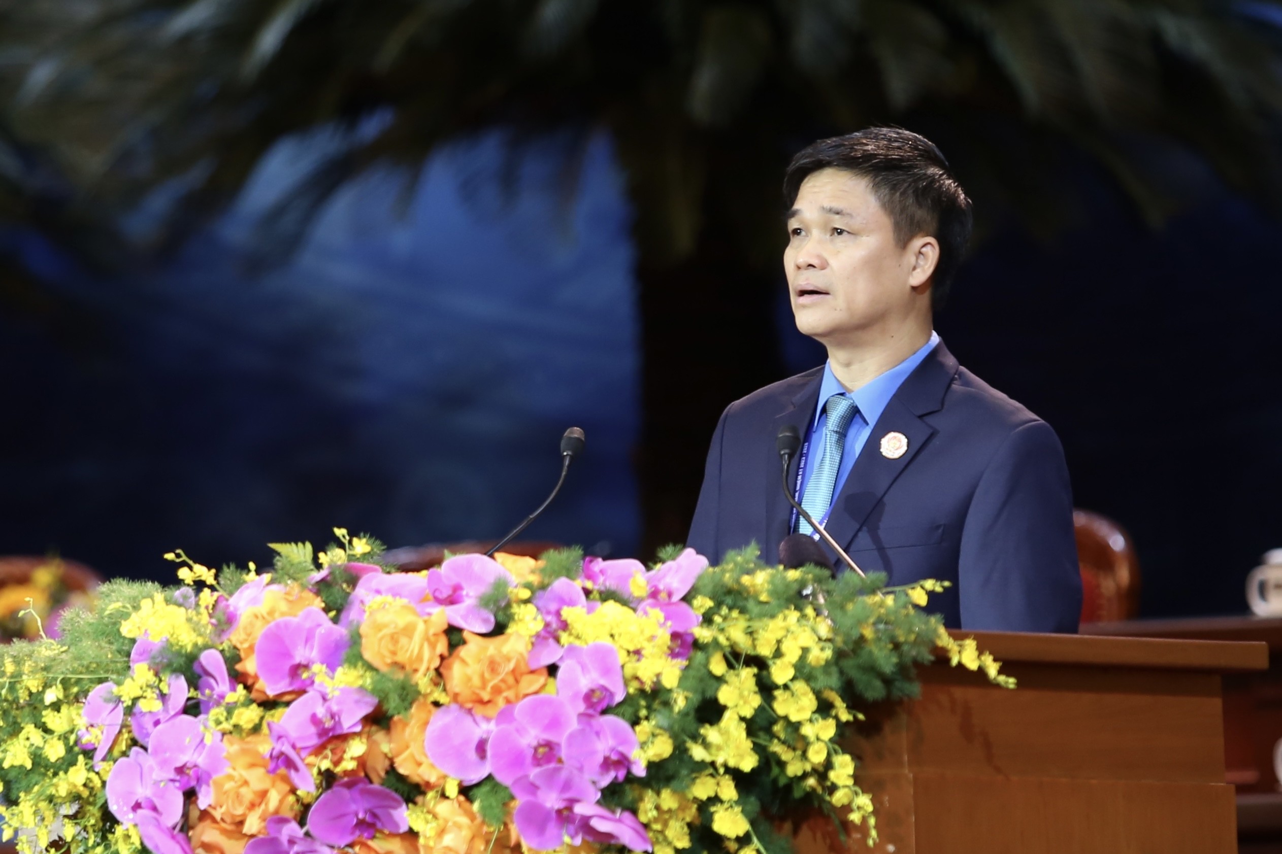 Phó Chủ tịch Tổng Liên đoàn lao động Việt Nam Ngọ Duy Hiểu phát biểu tại đại hội
