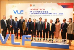 Cảng quốc tế Long An nhận bằng khen thành tích xuất sắc về logistics