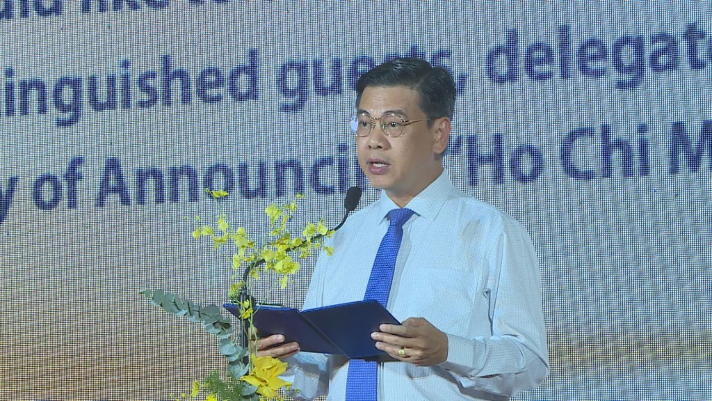 Phó Chủ tịch UBND TP Hồ Chí Minh Nguyễn Văn Dũng phát biểu