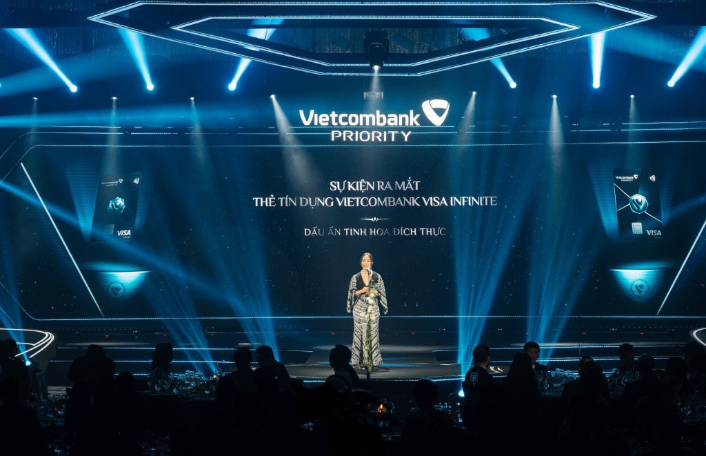 Sự kiện ra mắt thẻ Vietcombank Visa Infinite được tổ chức quy mô giới hạn tại Hà Nội tối 1/12 vừa qua