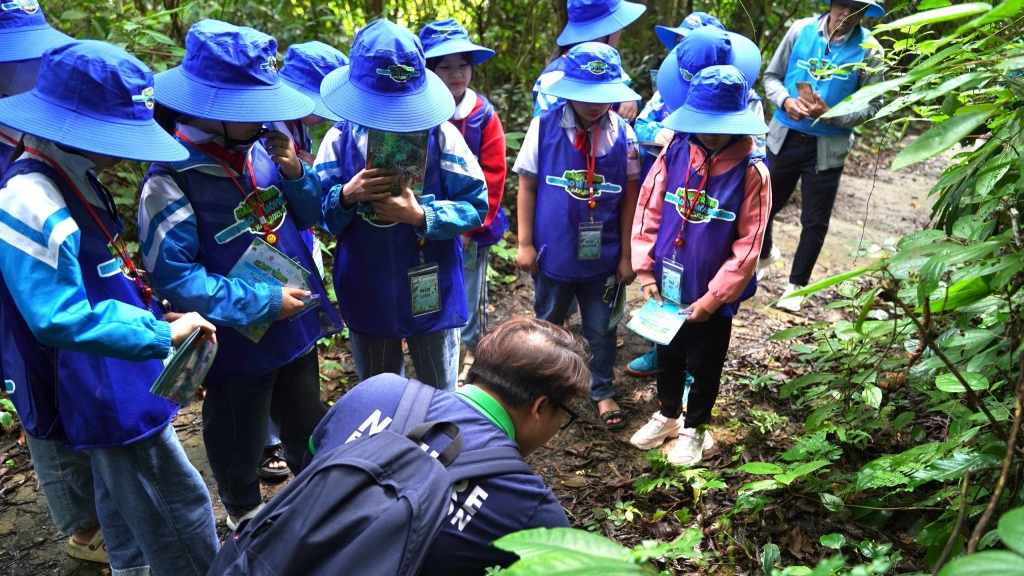 Trải nghiệm “lớp học trong rừng” để bảo vệ nguồn nước và môi trường
