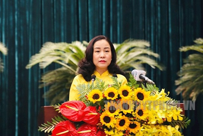 Đồng chí Đỗ Thị Minh Quân báo cáo tại kỳ họp (Ảnh: hcmcp.org.vn)