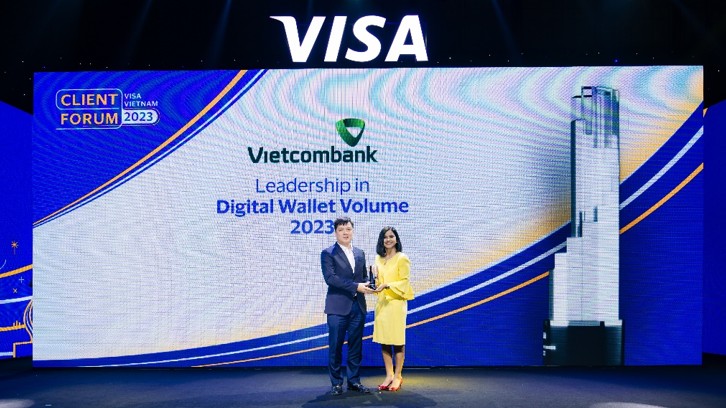 Visa vinh danh Vietcombank ở 12 hạng mục giải thưởng