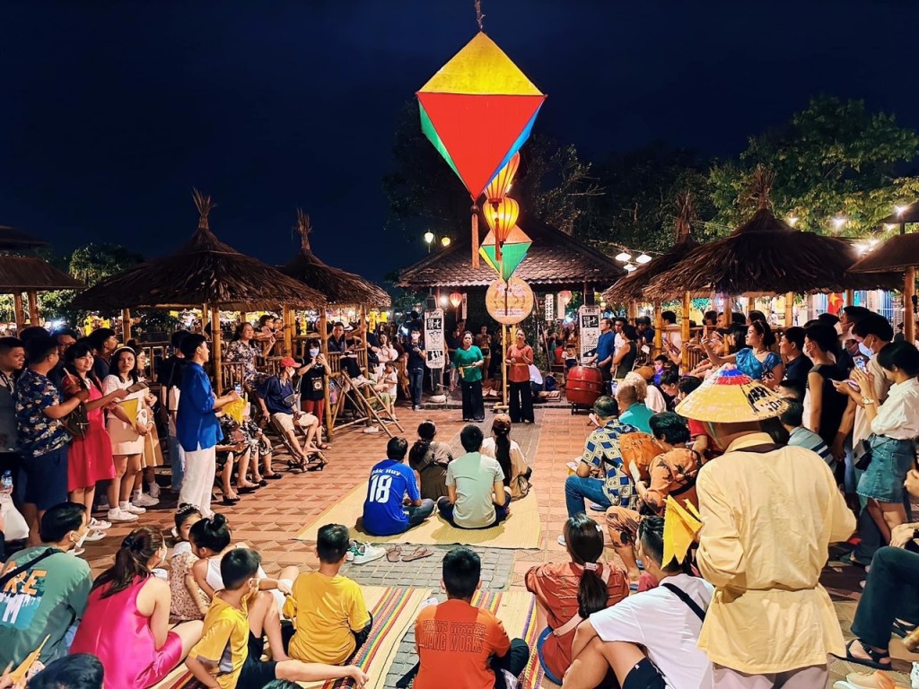 Sự kiện “Hội An chào năm mới 2024” với chuỗi các hoạt động hấp dẫn, nhiều trải nghiệm, kết nối người dân và du khách đến Hội An (Ảnh Đ.Minh)