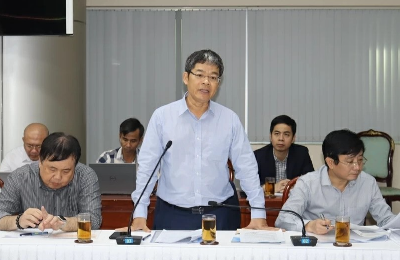 Ông Nguyễn Tài Anh, Phó tổng giám đốc Tập đoàn Điện lực Việt Nam phát biểu tại buổi làm việc