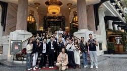 Loạt TikTok Creators thưởng thức “phở BlackPink”, ghé thăm Hạ Long, Phú Quốc