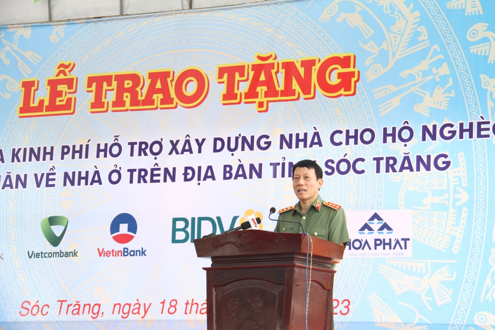 Petrovietnam trao tài trợ 10 tỷ đồng xây dựng nhà cho người nghèo tại Sóc Trăng