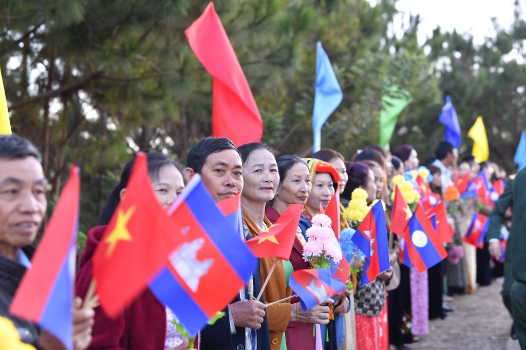 Giao lưu hữu nghị Quốc phòng biên giới Việt Nam – Lào - Campuchia