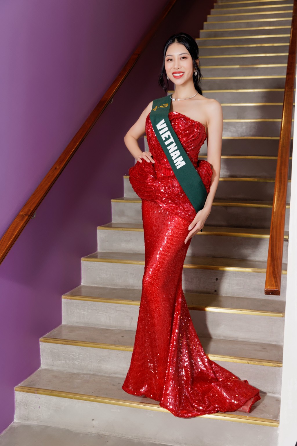 Đỗ Lan Anh mang trang phục làm từ tre, nứa đến Miss Earth